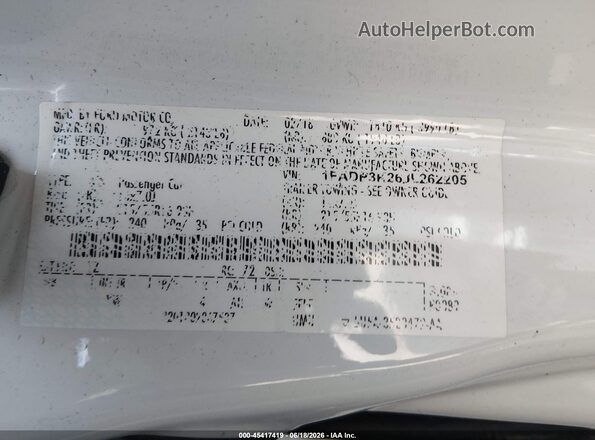 1FADP3K26JL262205 2018 FORD FOCUS Белый Вид подкапотного пространства