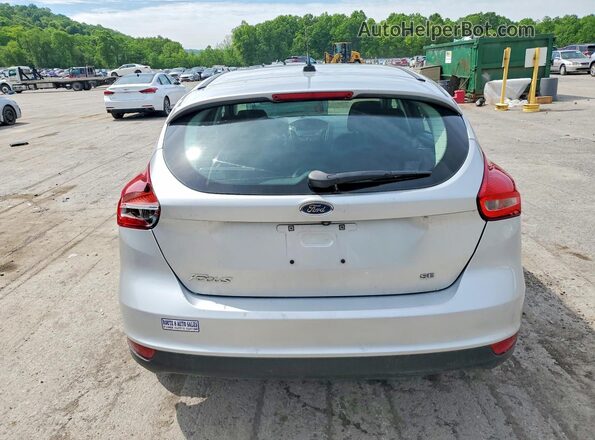 1FADP3K26JL280137 2018 FORD FOCUS Silver Вид ззаду