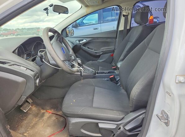 1FADP3K26JL280509 2018 FORD FOCUS White Vista interior delantera