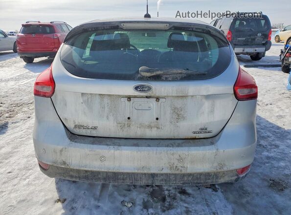 1FADP3K27GL299952 2016 FORD FOCUS Silver Widok z tyłu