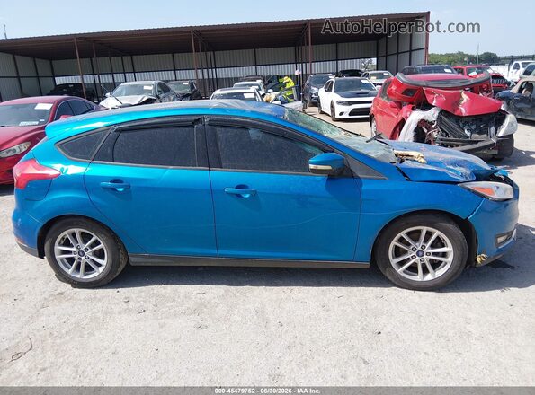 1FADP3K27GL360572 2016 FORD FOCUS Blue Rear interior view
