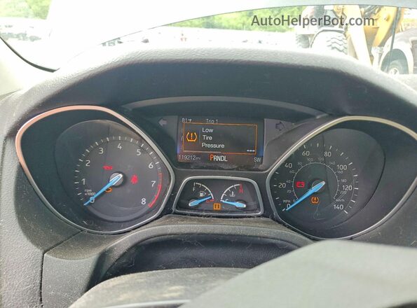 1FADP3K27JL252279 2018 FORD FOCUS Gray ხელსაწყოთა პანელის ხედი