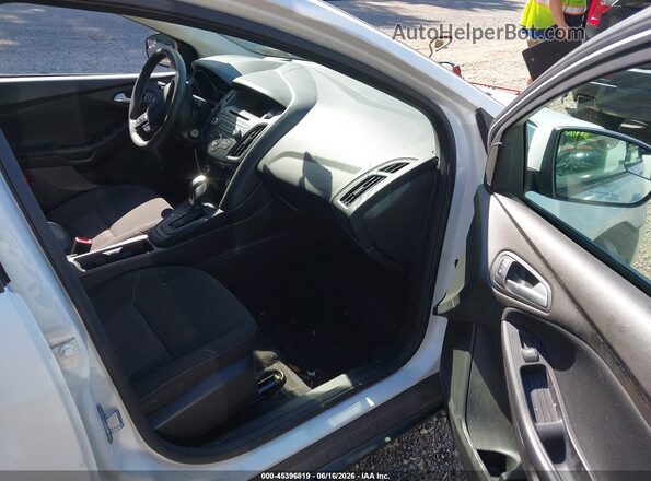 1FADP3K28GL243549 2016 FORD FOCUS White Սալոնի դիմացի տեսք