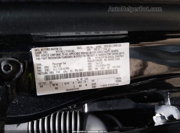 1FADP3K28GL309761 2016 FORD FOCUS Black Engine compartment view
