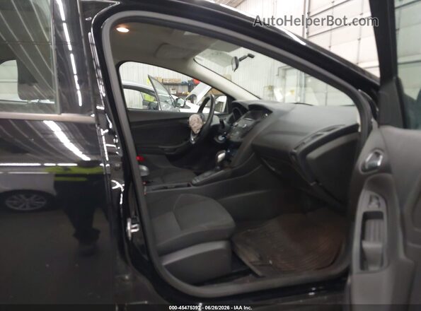 1FADP3K28HL214666 2017 FORD FOCUS Black Front interior view