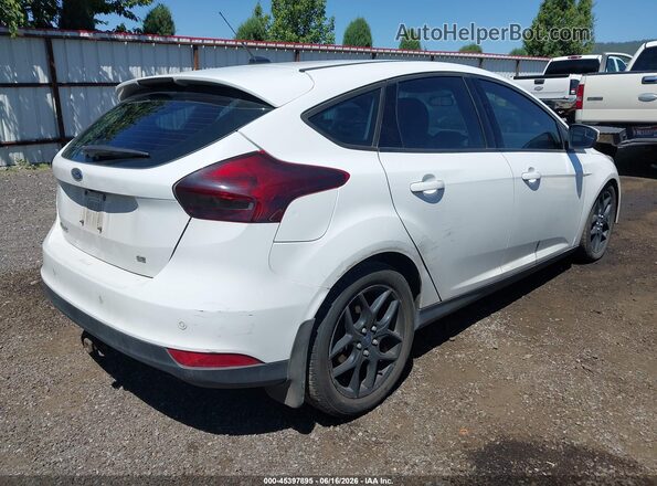 1FADP3K29GL203660 2016 FORD FOCUS Белый Задняя правая четверть
