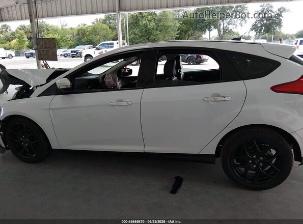 1FADP3K29GL239574 2016 FORD FOCUS White 