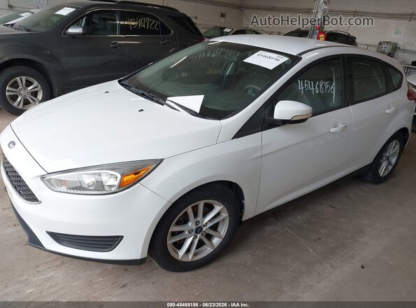 1FADP3K29HL271426 2017 FORD FOCUS White Przód lewy