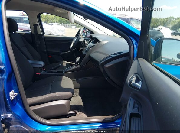 1FADP3K29JL238044 2018 FORD FOCUS Синий Вид салона спереди
