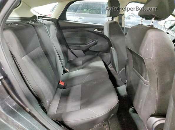 1FADP3K2XHL231582 2017 FORD FOCUS Серый Вид задних сидений