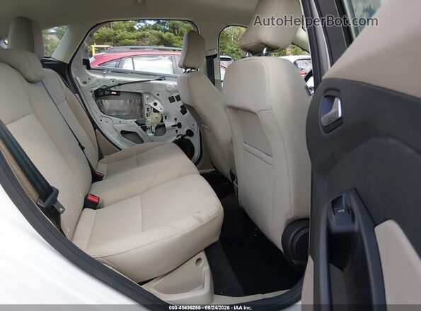 1FADP3K2XHL316549 2017 FORD FOCUS White VIN კოდის სტიკერის ხედი