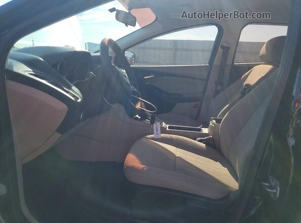 1FADP3K2XJL256567 2018 FORD FOCUS Black Вид салону спереду