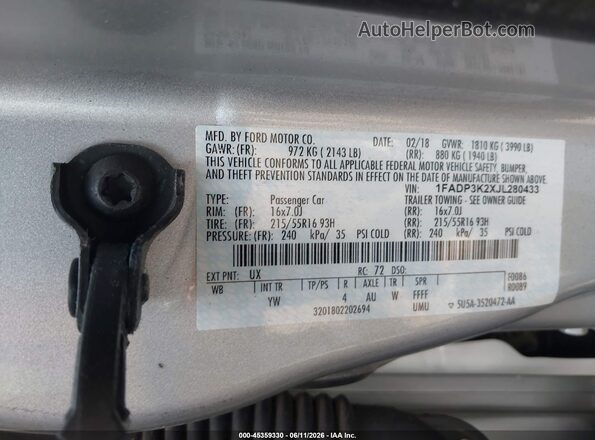 1FADP3K2XJL280433 2018 FORD FOCUS Silver ძრავის განყოფილების ხედი