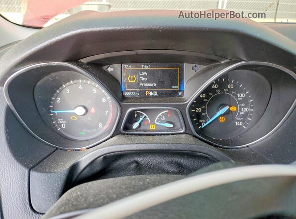 1FADP3K2XJL300129 2018 FORD FOCUS Red Սարքավորումների վահանակի տեսք