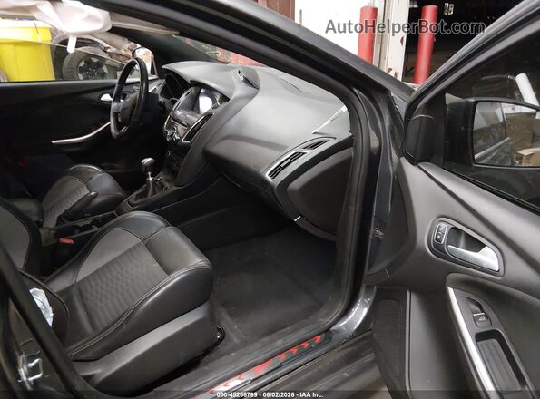 1FADP3L91HL245589 2017 FORD FOCUS ST Gray Widok wnętrza z przodu