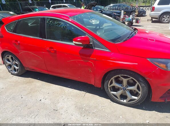 1FADP3L91HL266362 2017 FORD FOCUS Red 360 interior view