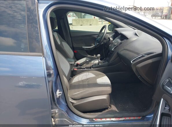 1FADP3L91JL229382 2018 FORD FOCUS ST Blue Вид салону спереду