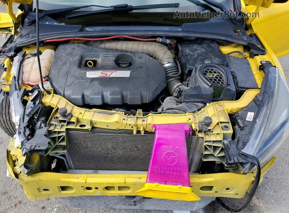 1FADP3L92HL229420 2017 FORD FOCUS Желтый Вид задней части салона