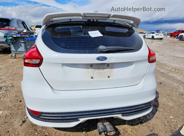 1FADP3L92HL230454 2017 FORD FOCUS White Вид ззаду