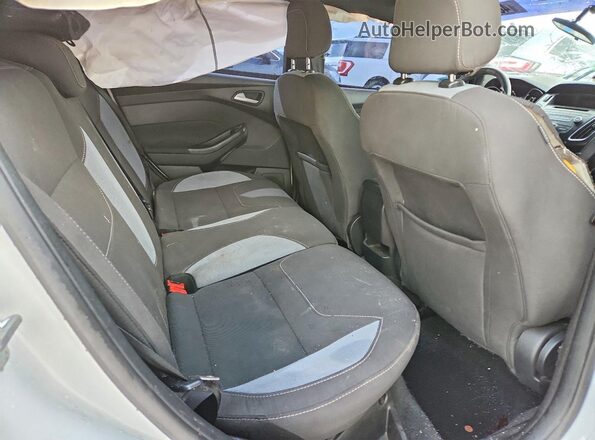 1FADP3L92HL230454 2017 FORD FOCUS White Вид задніх сидінь