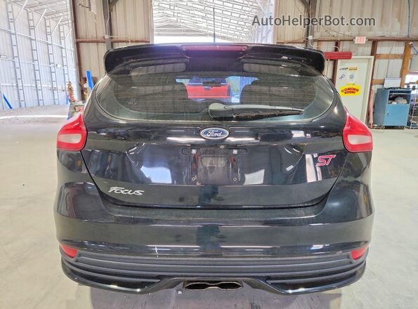1FADP3L92JL223431 2018 FORD FOCUS Black Rear view