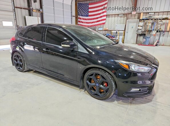 1FADP3L92JL223431 2018 FORD FOCUS Black Front right