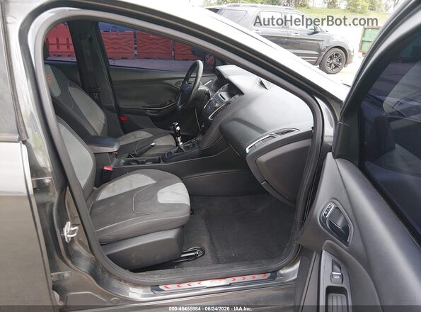 1FADP3L94GL336533 2016 FORD FOCUS Gray Widok wnętrza z przodu