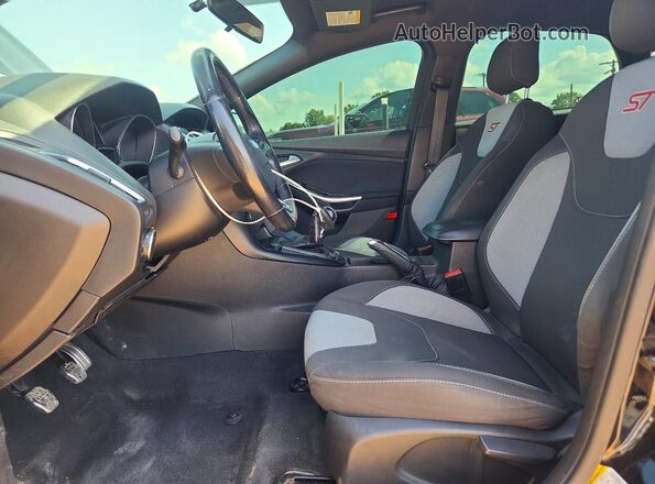 1FADP3L94JL300655 2018 FORD FOCUS Black 