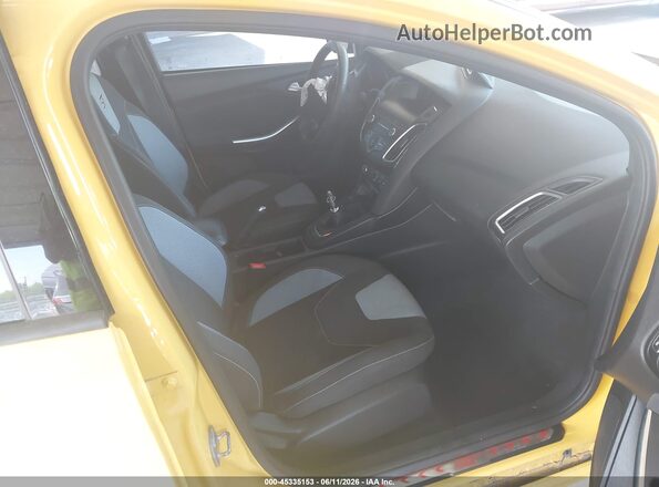 1FADP3L94JL330738 2018 FORD FOCUS ST Yellow Вид салону спереду