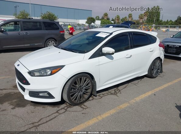 1FADP3L98JL260967 2018 FORD FOCUS White Передня ліва чверть