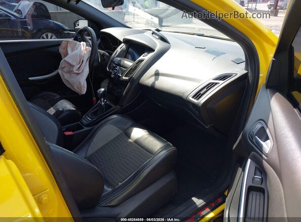1FADP3L99HL203994 2017 FORD FOCUS Yellow წინა სალონის ხედი