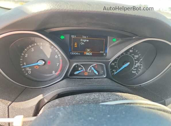 1FADP3M20HL262367 2017 FORD FOCUS Tan Widok zestawu wskaźników