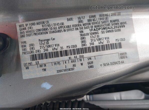 1FADP3M24JL202999 2018 FORD FOCUS Silver Engine compartment view