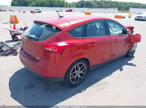 1FADP3M24JL261759 2018 FORD FOCUS Orange Rear right