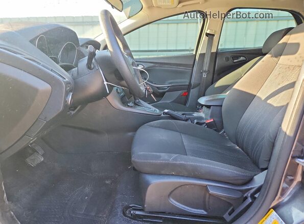 1FADP3M25HL222818 2017 FORD FOCUS Gray 