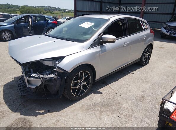 1FADP3M25JL228995 2018 FORD FOCUS Серебряный Передняя левая четверть