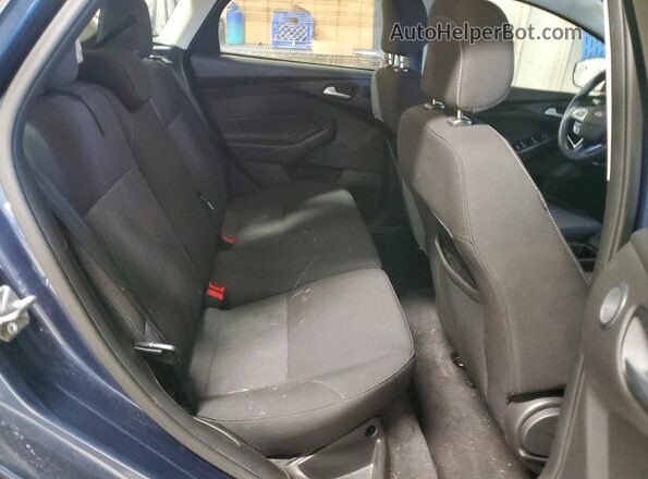 1FADP3M26JL258149 2018 FORD FOCUS Blue უკანა სალონის ხედი