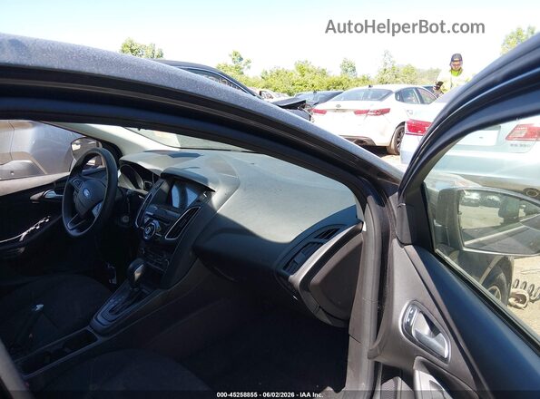 1FADP3M28JL209955 2018 FORD FOCUS Gray Front interior view