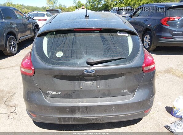 1FADP3M28JL209955 2018 FORD FOCUS Gray 