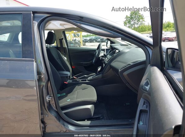 1FADP3M29HL301263 2017 FORD FOCUS Gray Widok wnętrza z przodu