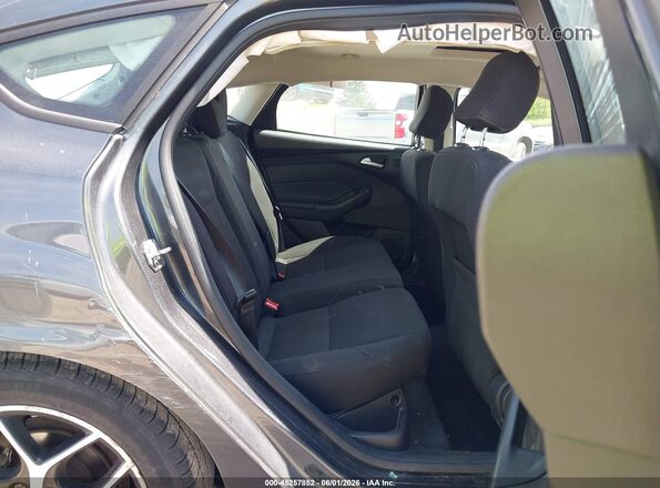 1FADP3M29HL301263 2017 FORD FOCUS Gray Widok naklejki z numerem VIN