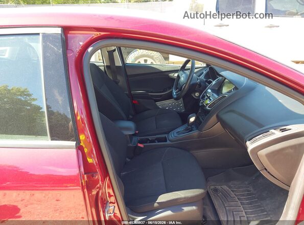 1FADP3M2XHL214682 2017 FORD FOCUS Red Widok wnętrza z przodu