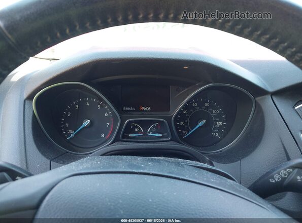 1FADP3M2XHL214682 2017 FORD FOCUS Red Widok tylnych siedzeń