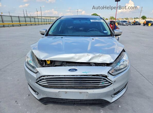 1FADP3N20HL219386 2017 FORD FOCUS Silver Front view