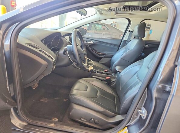 1FADP3N22HL349170 2017 FORD FOCUS Gray წინა სალონის ხედი