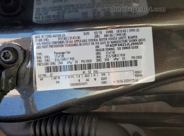 1FADP3N23JL289650 2018 FORD FOCUS Gray Engine compartment view