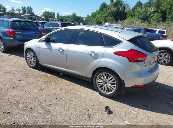 1FADP3N24GL388437 2016 FORD FOCUS Silver 