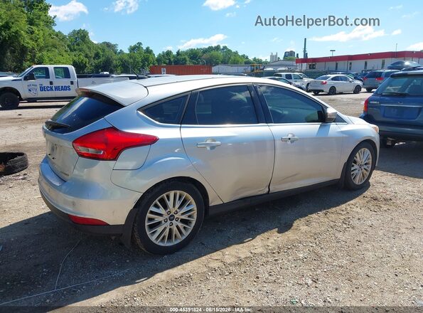 1FADP3N24GL388437 2016 FORD FOCUS Silver 