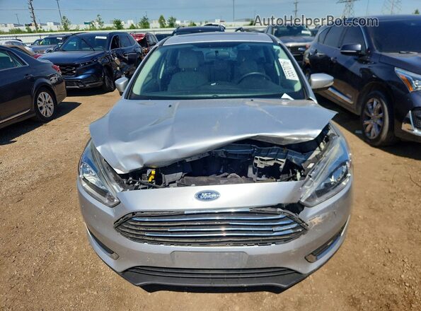 1FADP3N25GL326240 2016 FORD FOCUS Silver Вид спереду