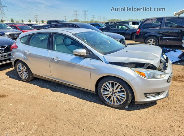 1FADP3N25GL326240 2016 FORD FOCUS Silver Передня права чверть